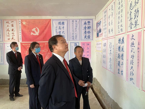 参观军属之家3.jpg